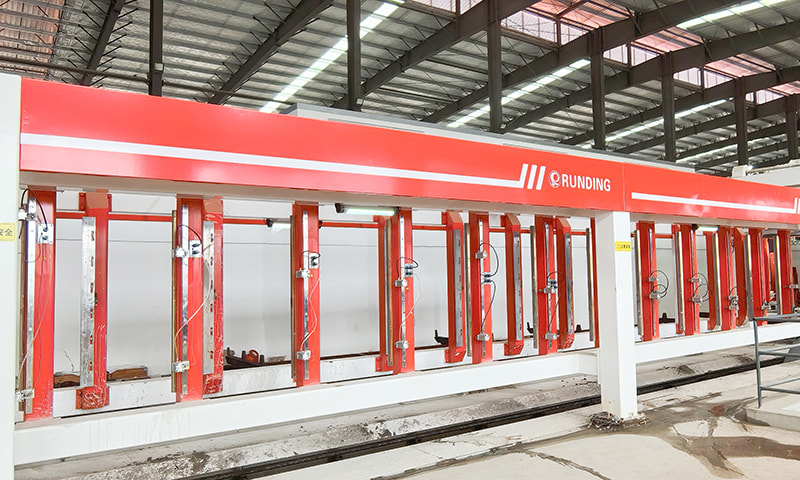 Svislý řezací stroj